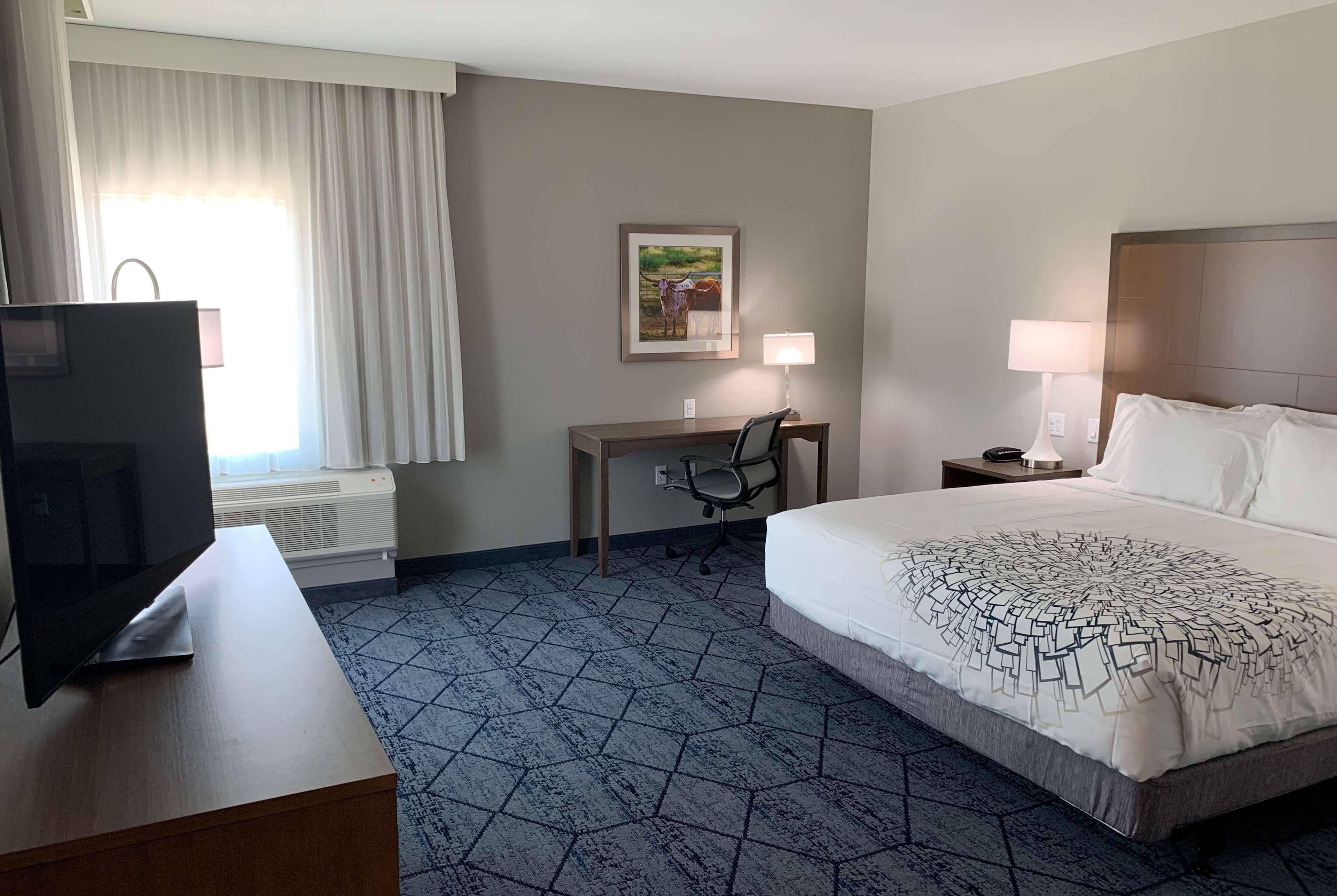 La Quinta Inn & Suites By Wyndham Round Rock Near Kalahari Екстер'єр фото