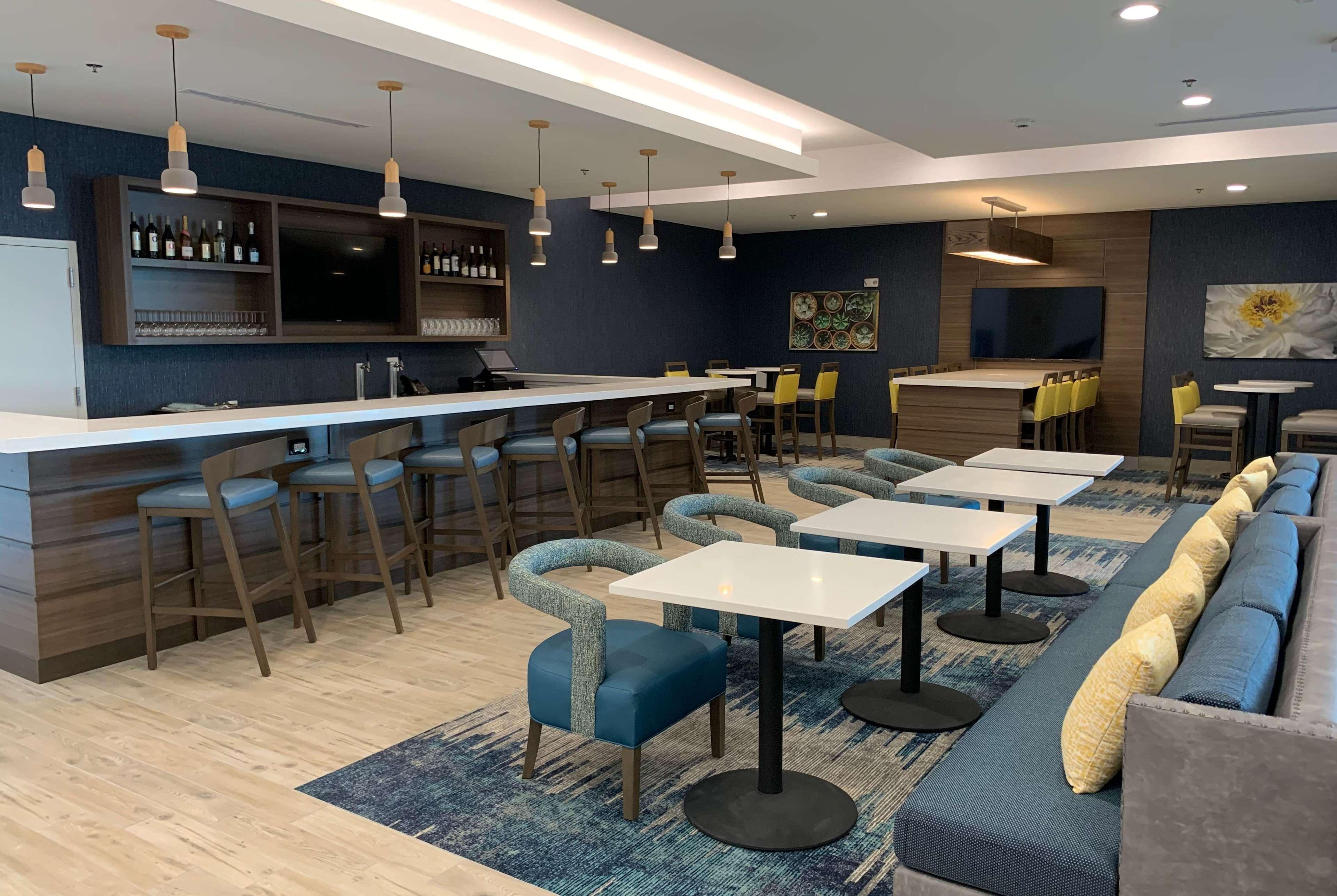 La Quinta Inn & Suites By Wyndham Round Rock Near Kalahari Екстер'єр фото