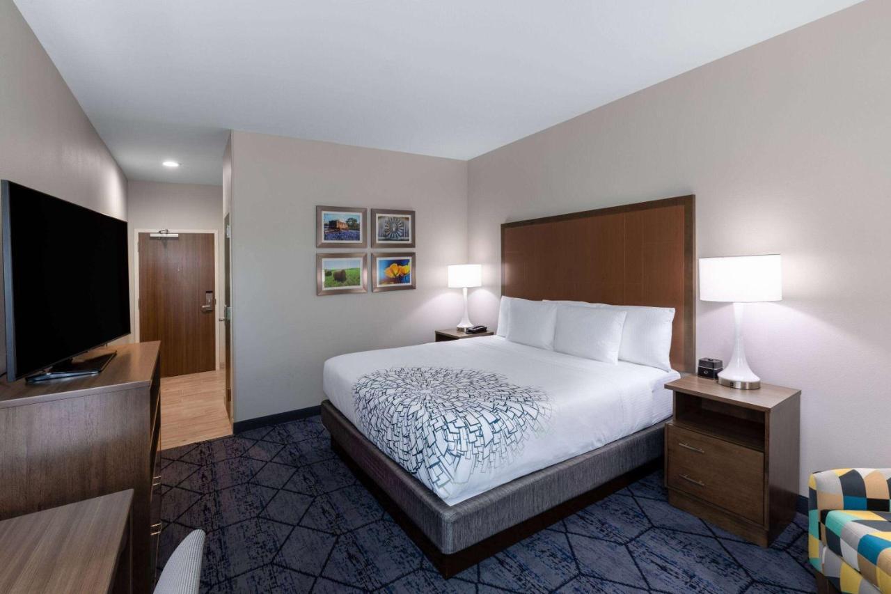 La Quinta Inn & Suites By Wyndham Round Rock Near Kalahari Екстер'єр фото